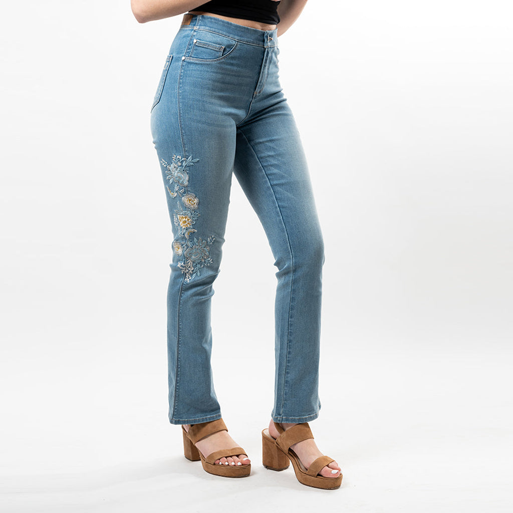 Beautiful tonal thick embroidery on both sides of the legs make this stylish bootcut Convi, with just the right amount of flare, reminiscent of the 70's with a modern twist.